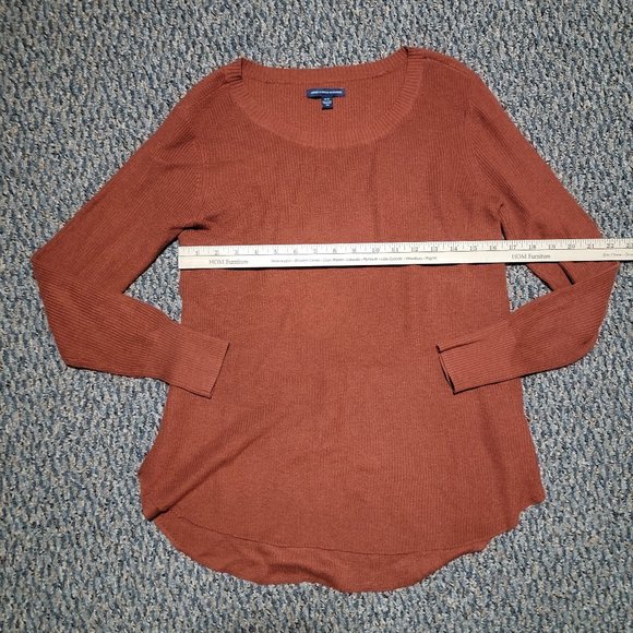 EUC American Eagle Outfitters Rust Sweater Size Medium - Picture 3 of 12